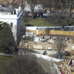 Donald Trump urge reactivar construcción del nuevo salón de baile Casa Blanca por seguridad