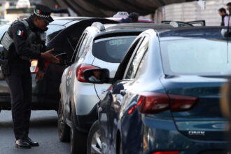 AICM reorganiza transporte y deja fuera zona especial para Uber y Didi