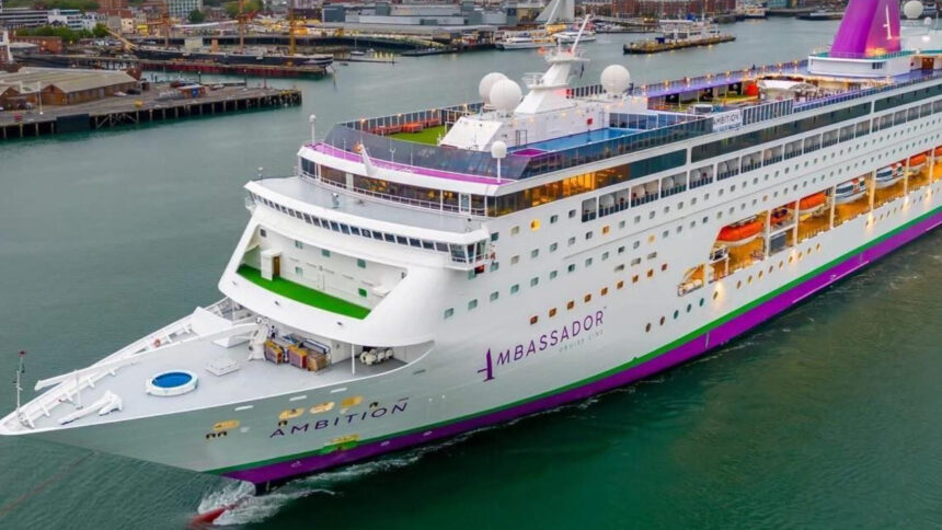 Aíslan a pasajeros de crucero en Francia tras detectarse casos de gastroenteritis a bordo