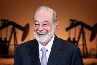 Carlos Slim asegura que Telmex sigue sin autorización para ofrecer televisión de paga pese a promesa del gobierno anterior