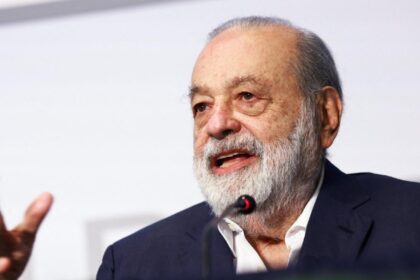 Carlos Slim se suma a las críticas