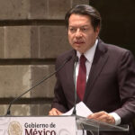 SEP confirma aumento salarial del 9% para docentes en México