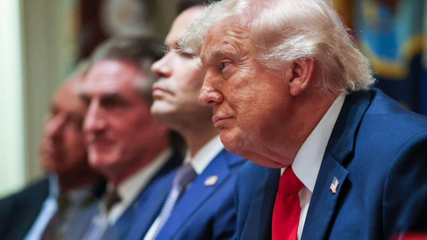 Trump analiza acuerdo con Irán, pero aún no hay decisión