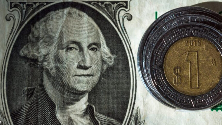 Analistas prevén dólar por debajo de los 18 pesos al cierre de 2026, según Encuesta Citi