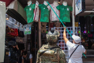 Crece la demanda de artículos del Mundial fuera del comercio formal