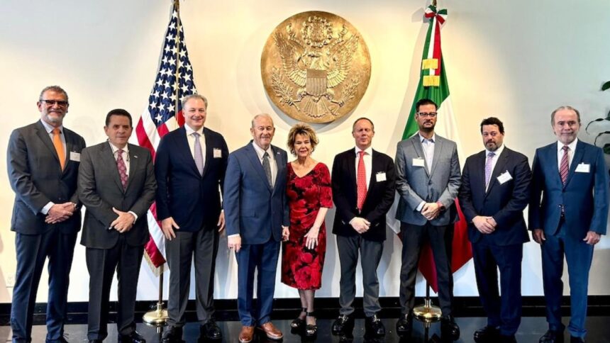 Embajador Ronald Johnson