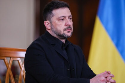 Zelenski endurece su discurso