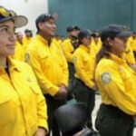 Brigada mexicana viaja a Canadá para reforzar el combate contra cientos de incendios forestales