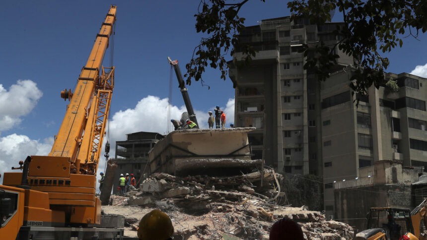 Crece rechazo a Delcy Rodríguez en Venezuela; ciudadanos exigen elecciones tras respuesta a terremotos