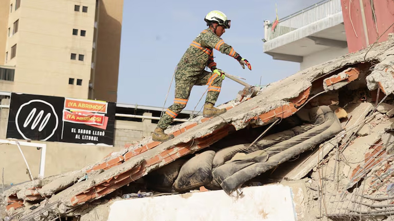 Finaliza con éxito la misión humanitaria en Venezuela: México rescata a sobrevivientes