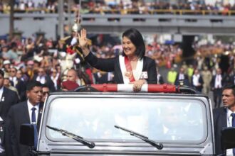 Keiko Fujimori presidenta de Perú: Asume el cargo con polémicas medidas de seguridad