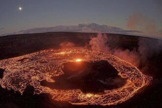 Nueva erupción del volcán Kilauea en Hawái: Lava alcanza los 150 metros de altura