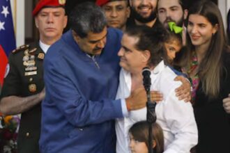 Ordenan indemnización de Nicolás Maduro por 314 mdd a estadounidenses torturados