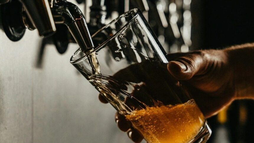 Revocan licencia de Minocqua Brewing tras polémica promoción sobre Donald Trump