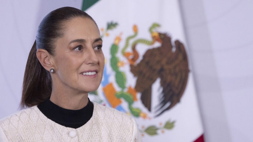 Sheinbaum reconoce a nuevos guardamarinas