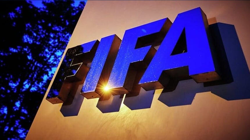 UEFA amenaza con alejarse de FIFA