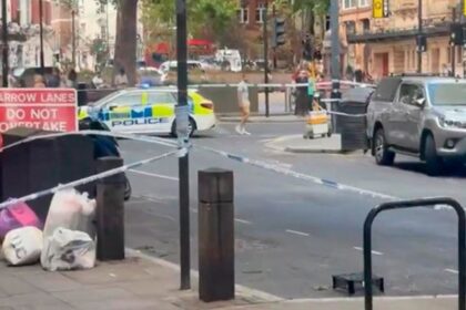 Ataque en Covent Garden: Mujer hiere a cuatro hombres
