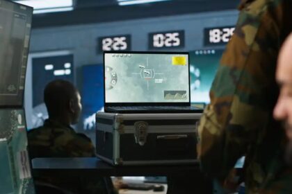 Ciudadano chino se declara culpable de tráfico de equipo militar de EE.UU. vía México