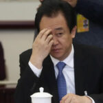 Condenan a cadena perpetua al fundador de Evergrande por fraude financiero