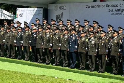 General Trevilla encabeza la graduación de la Defensa Nacional de 1,300 elementos