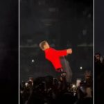 Harry Styles resbala en pleno concierto en CDMX y su reacción conquista a sus fans