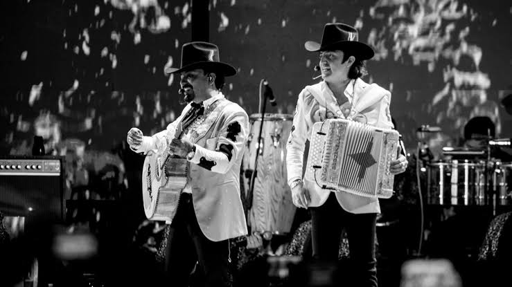 Los Dos Carnales en Ramos Arizpe