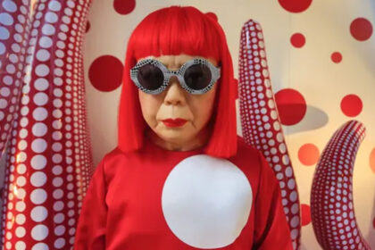 Muere Yayoi Kusama a los 97 años, la icónica artista japonesa de los lunares