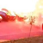 Mujer escapa de explosión durante nuevos ataques con drones en Kiev