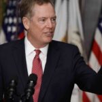 Robert Lighthizer respalda mantener el T-MEC y advierte que afectar la economía de México perjudicaría a Estados Unidos