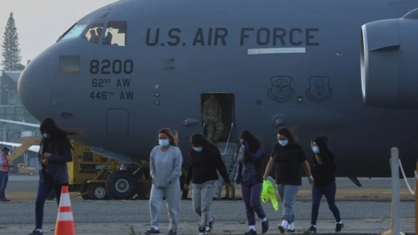 Trump contratará empresa para cobrar multas migratorias de Estados Unidos en México